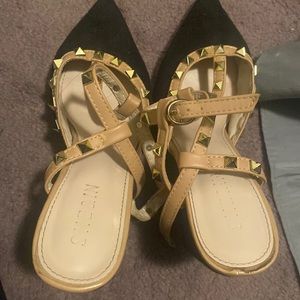 I can give these shoes out
